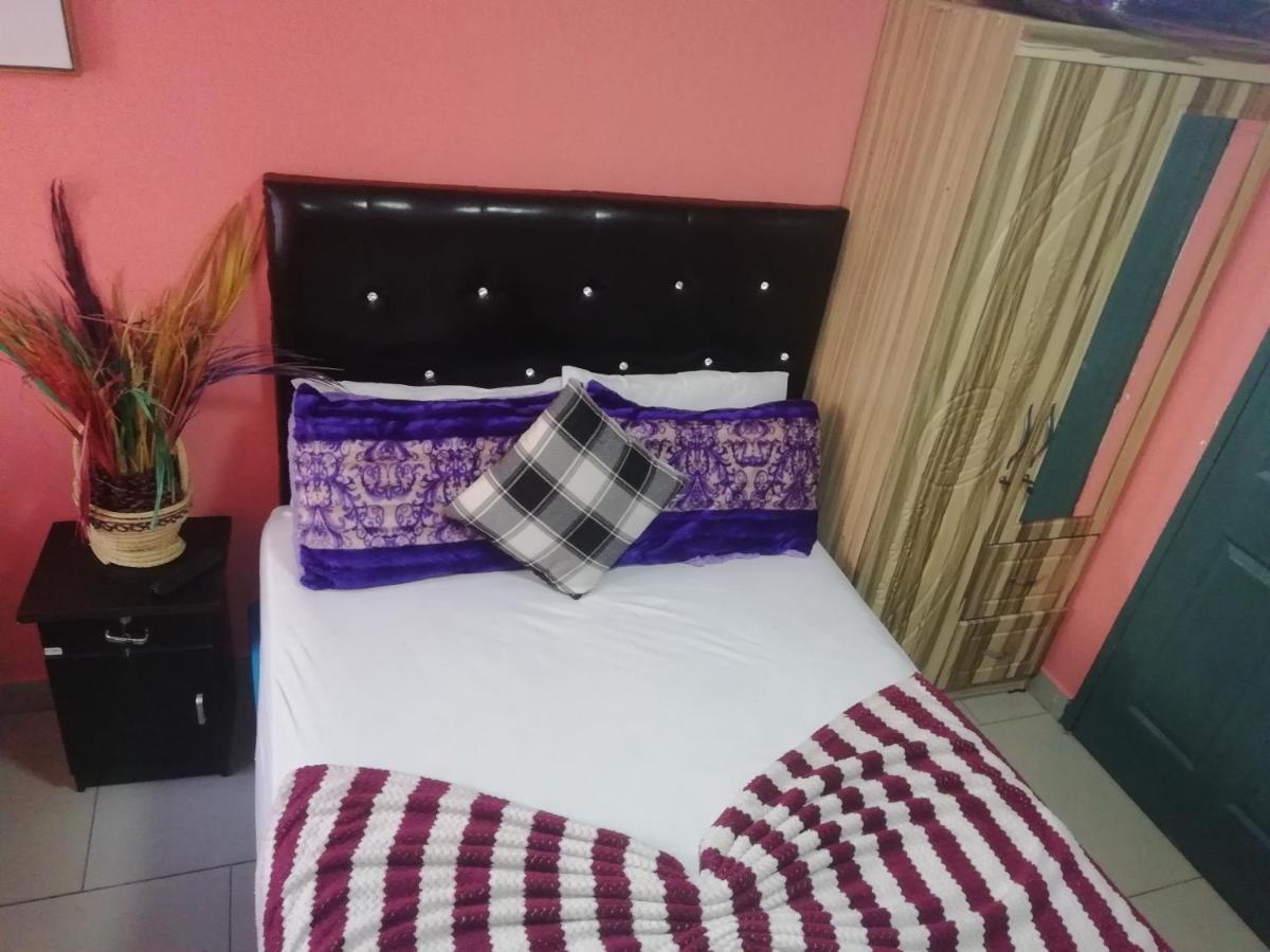 Albrine Lodge Белвил Екстериор снимка
