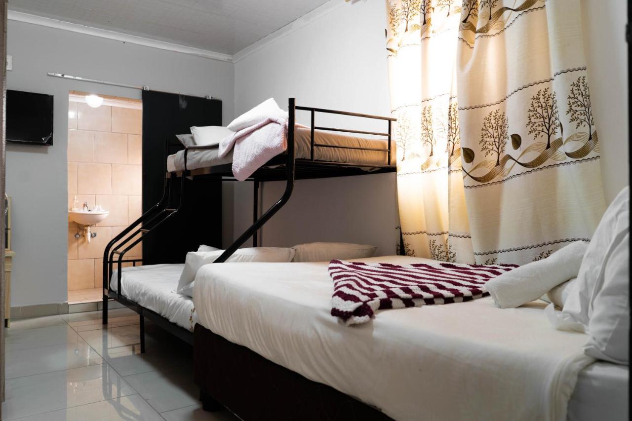Albrine Lodge Белвил Екстериор снимка
