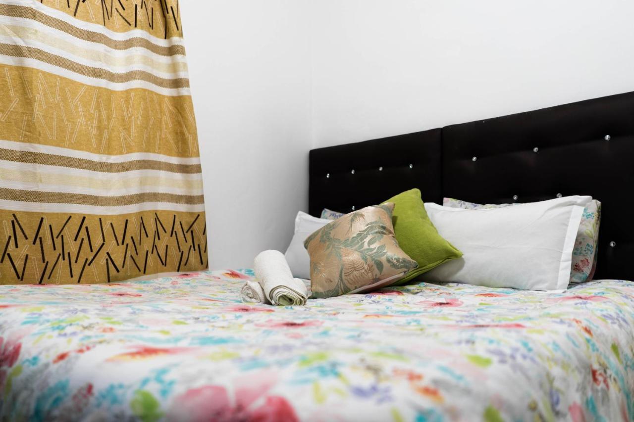 Albrine Lodge Белвил Екстериор снимка