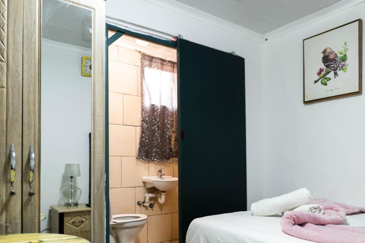 Albrine Lodge Белвил Екстериор снимка