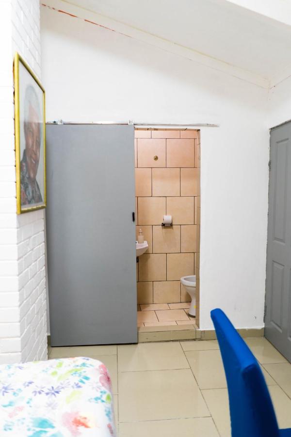Albrine Lodge Белвил Екстериор снимка