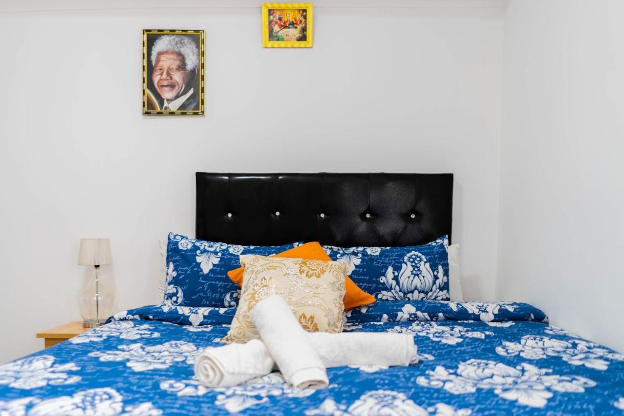 Albrine Lodge Белвил Екстериор снимка