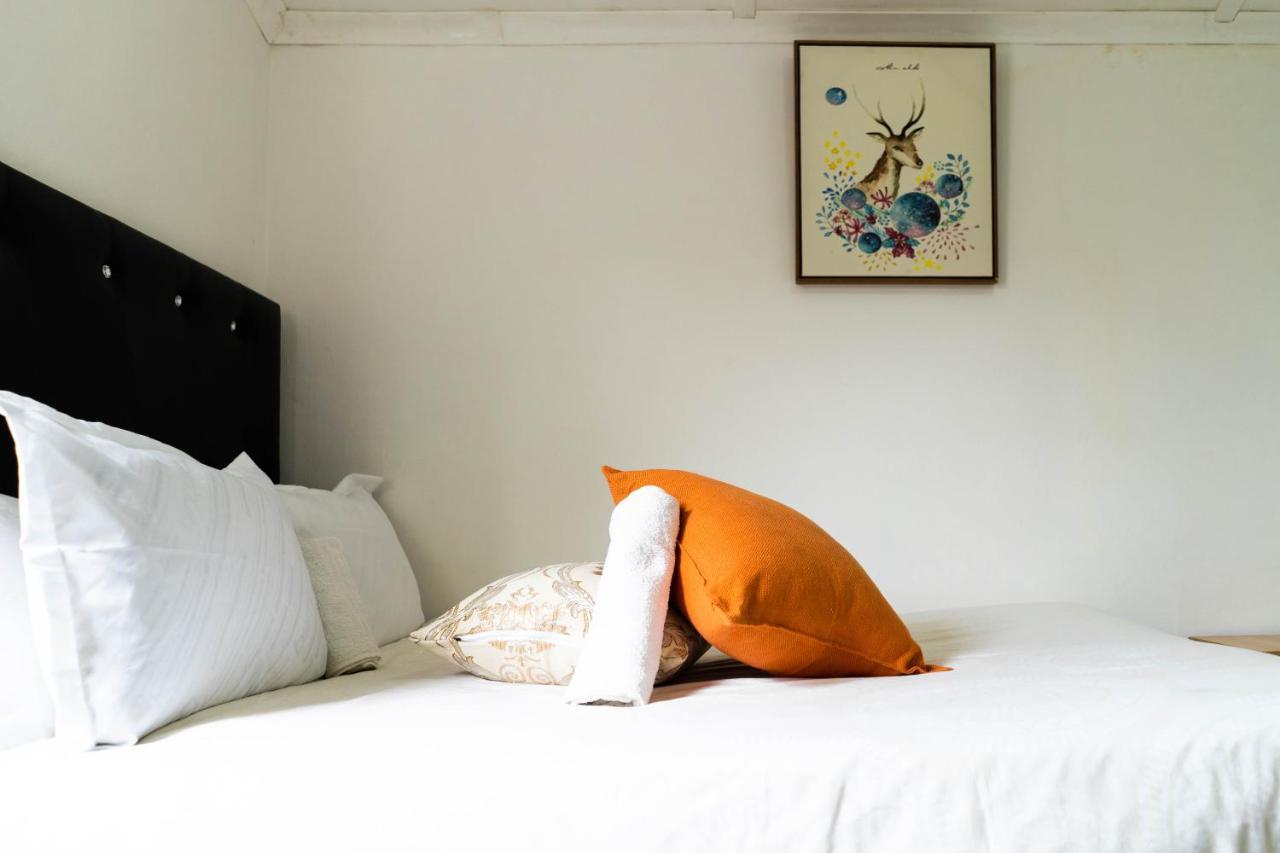 Albrine Lodge Белвил Екстериор снимка