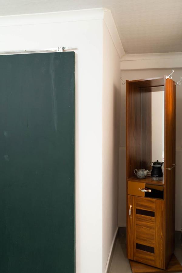 Albrine Lodge Белвил Екстериор снимка